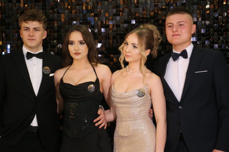Studniówka 2026 LO im. M. Curie-Skłodowskiej w Makowie Mazowieckim