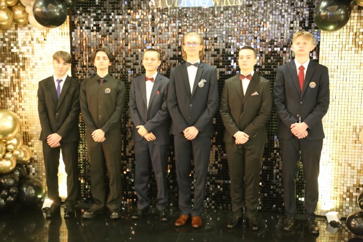 Studniówka 2026 LO im. M. Curie-Skłodowskiej w Makowie Mazowieckim
