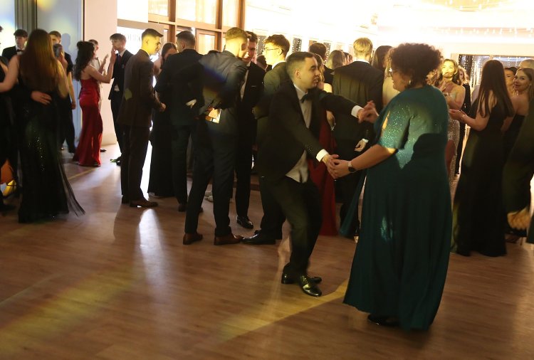 Studniówka 2026 LO im. M. Curie-Skłodowskiej w Makowie Mazowieckim