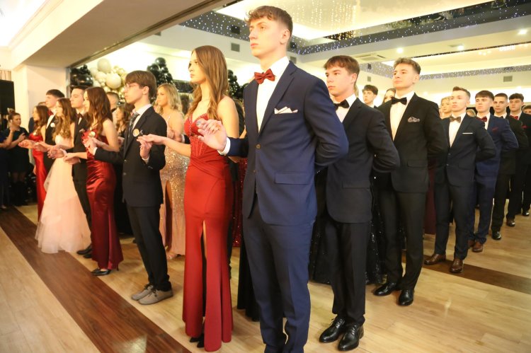 Studniówka 2026 LO im. M. Curie-Skłodowskiej w Makowie Mazowieckim