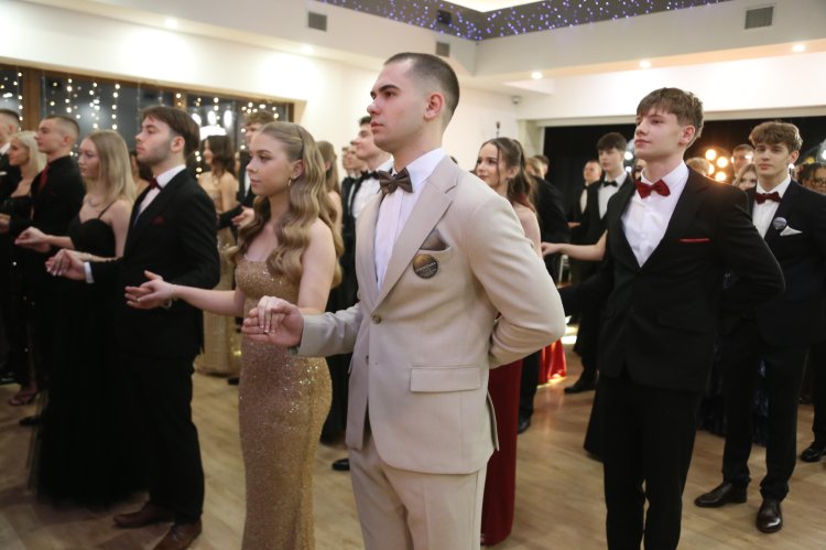 Studniówka 2026 LO im. M. Curie-Skłodowskiej w Makowie Mazowieckim