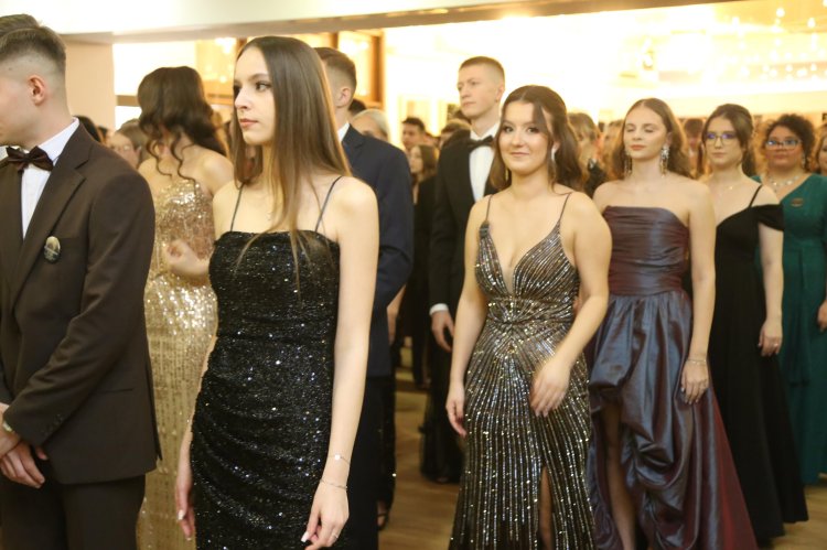 Studniówka 2026 LO im. M. Curie-Skłodowskiej w Makowie Mazowieckim