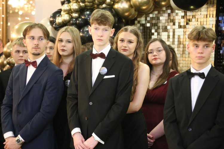 Studniówka 2026 LO im. M. Curie-Skłodowskiej w Makowie Mazowieckim