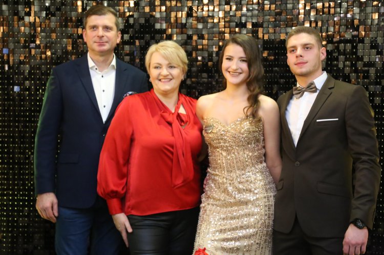 Studniówka 2026 LO im. M. Curie-Skłodowskiej w Makowie Mazowieckim