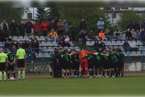 makowianka zatrzymana w ostrolece gol mediny i duzo pracy przed kolejnymi sparingami