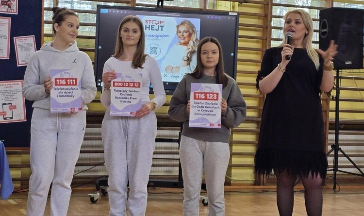 Znana influencerka i prezenterka gościnią ZS im. ŻAK w Makowie Mazowieckim. Tematem spotkania hejt