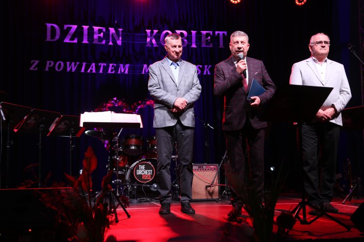 Dzień Kobiet z Powiatem Makowskim