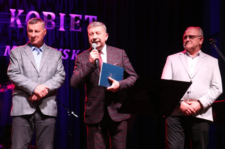 Dzień Kobiet z Powiatem Makowskim