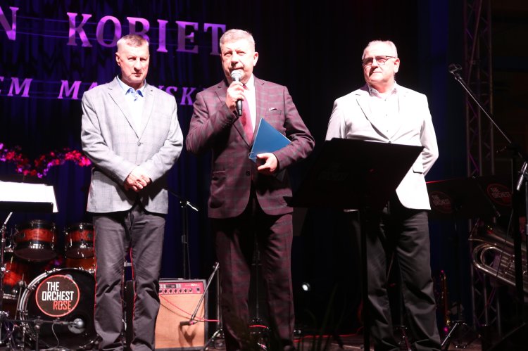 Dzień Kobiet z Powiatem Makowskim