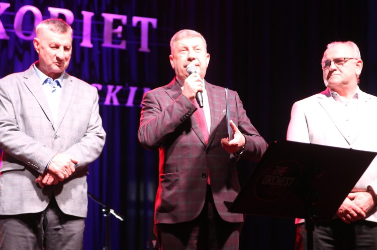 Dzień Kobiet z Powiatem Makowskim
