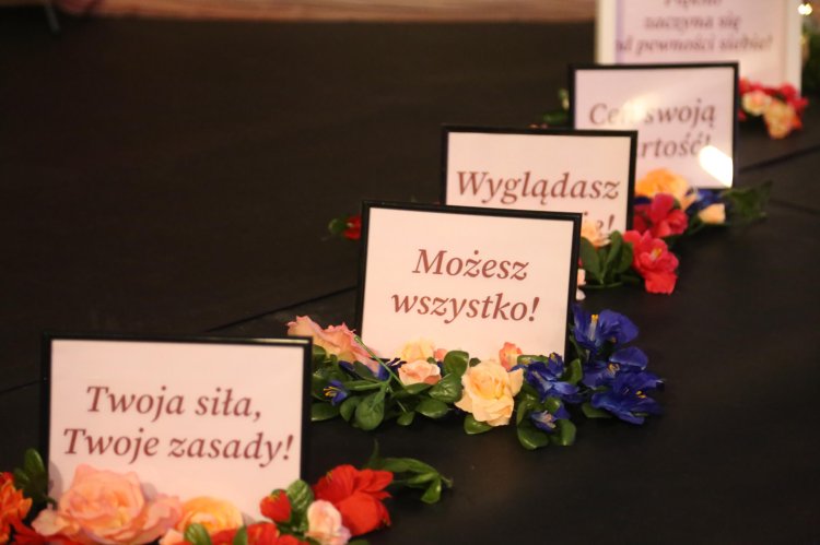 Dzień Kobiet z Powiatem Makowskim