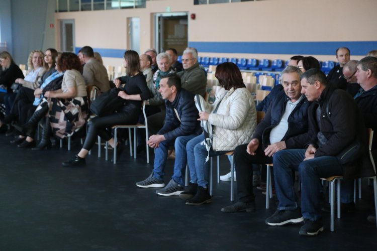 Uwagi, wątpliwości, długa dyskusja - spotkanie konsultacyjne w sprawie budowy linii kolejowej Przasnysz - Zegrze
