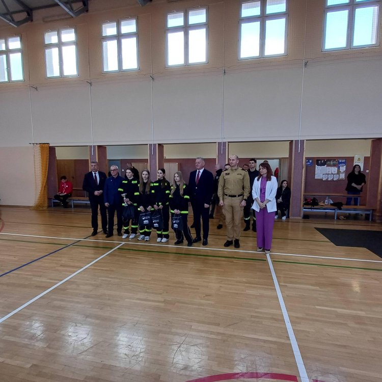 Sprawdzały umiejętności i rywalizowały - Młodzieżowe Drużyny Pożarnicze z powiatu makowskiego w akcji!