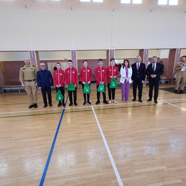 Sprawdzały umiejętności i rywalizowały - Młodzieżowe Drużyny Pożarnicze z powiatu makowskiego w akcji!