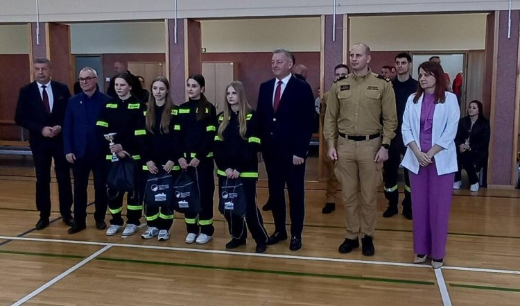 Sprawdzały umiejętności i rywalizowały - Młodzieżowe Drużyny Pożarnicze z powiatu makowskiego w akcji!