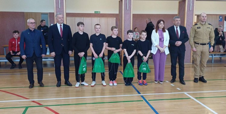 Sprawdzały umiejętności i rywalizowały - Młodzieżowe Drużyny Pożarnicze z powiatu makowskiego w akcji!