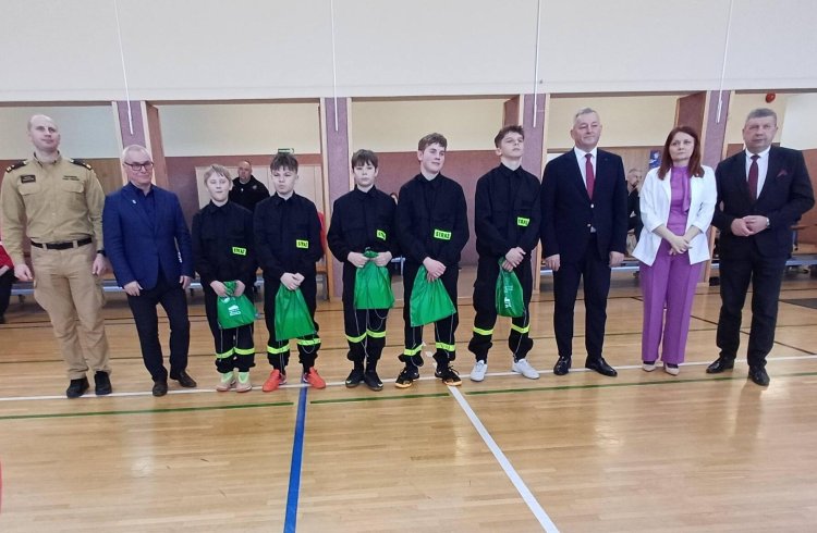Sprawdzały umiejętności i rywalizowały - Młodzieżowe Drużyny Pożarnicze z powiatu makowskiego w akcji!