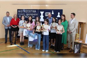 szachy przyciagnely graczy do gasewa turniej pod patronatem starosty makowskiego
