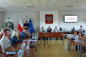 zmiany w mpuk w makowie mazowieckim prezes przestal pelnic funkcje spolka zajmuje sie prokurent