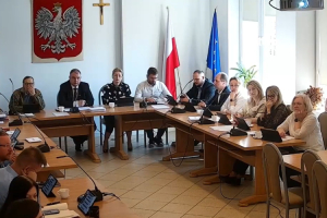 dyrektor przedszkola w rozanie dzieci maja problemy przez tempo zycia i telefony