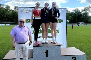 emilia ludwicka srebrna medalistka mistrzostw polski lzs zawodniczka lks makow mazowiecki blysnela w zamosciu