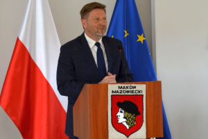 dom za milion ponad 413 tys zl z urzedu emerytury i najmu oraz dwa auta oswiadczenie majatkowe burmistrza makowa mazowieckiego