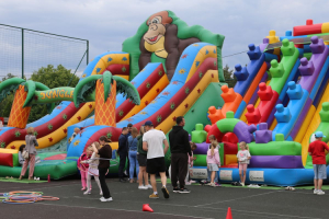 piknik rodzinny w mlynarzach atrakcje dla mlodszych i starszych zobaczcie program