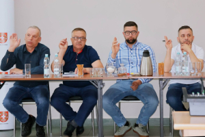 gmina czerwonka inwestuje w opieke nad maluchami bedzie remont i nowe wyposazenie