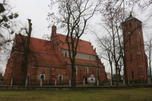 stulecie dzwonnicy kosciola pw bozego ciala w makowie mazowieckim uroczystosc jubileuszowa odbedzie sie 28 czerwca