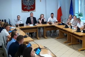 burmistrz rozana z absolutorium gmina zakonczyla rok z nizszym deficytem niz planowala