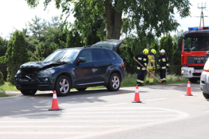 zderzenie mazdy z bmw mieszkaniec naszego powiatu byl nieuwazny zdjecia