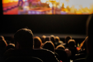 nowa inicjatywa w makowie mazowieckim podwieczorki filmowe dla seniorow