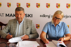 powiat makowski bierze 7 mln zl kredytu starosta mowi o 45 mln zl na inwestycje