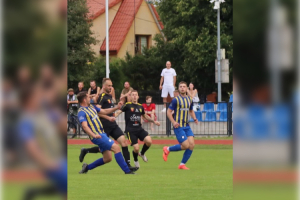 Cztery gole przy Warchalskiego. Ostrovia kontra Orzeł Sypniewo