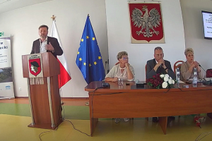 to prosze panstwa to jest nie do opisania smrod szczury i stanowcze nie radnych makowa