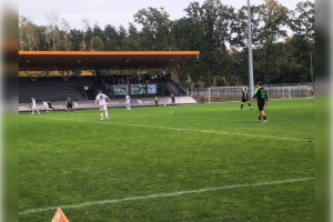 Makowianka prowadziła 2:0 na boisku lidera. Końcówka w Warszawie zmieniła wszystko