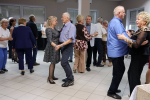 Potańcówka dla seniorów w Czerwonce. To była impreza! (zdjęcia)