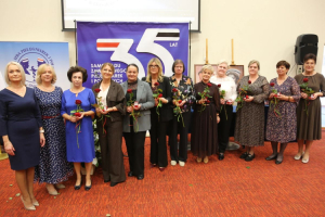 35 lat razem dla pacjentów. Pielęgniarki i położne świętowały w Ostrołęce (zdjęcia)