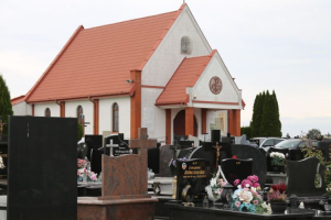 Wszystkich Świętych i Dzień Zaduszny. Harmonogram nabożeństw w makowskich parafiach