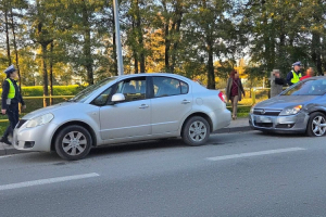 Kierowca z naszego powiatu nieostrożny na rondzie w Ostrołęce